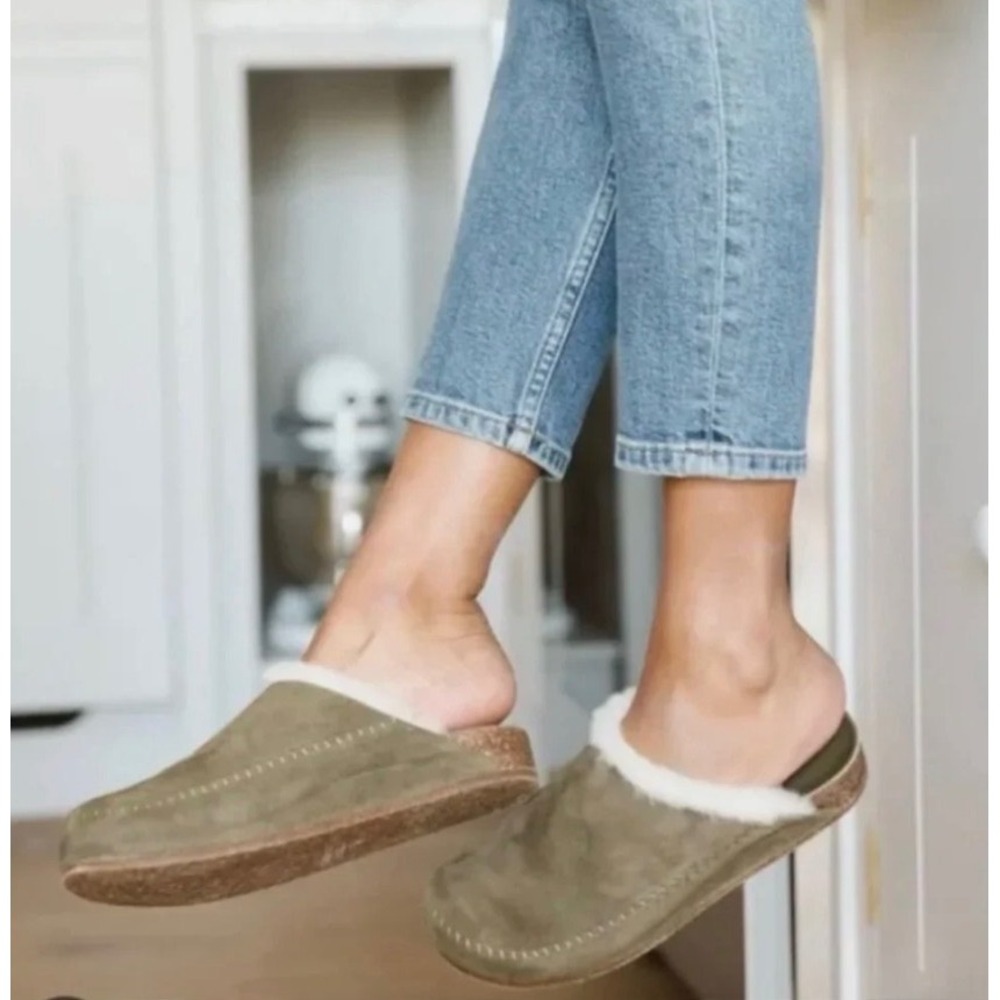 Jenni Kayne Shearling Moc Clog Olive Green Suede Mules Made in Italy Size 39